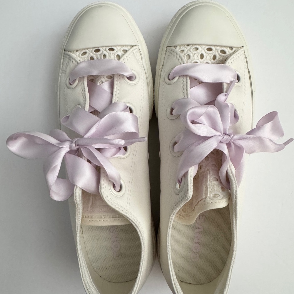 Chuck Taylor All Star Lift Matte Satin